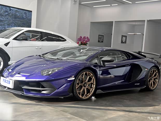 兰博基尼 Aventador 2019款 Aventador SVJ