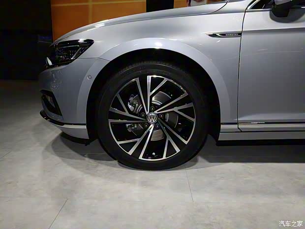 一汽-大众 迈腾 2020款 基本型