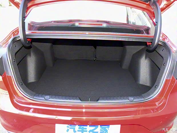 长安汽车 逸动 2020款 PLUS 蓝鲸NE 1.4T GDI DCT旗舰型