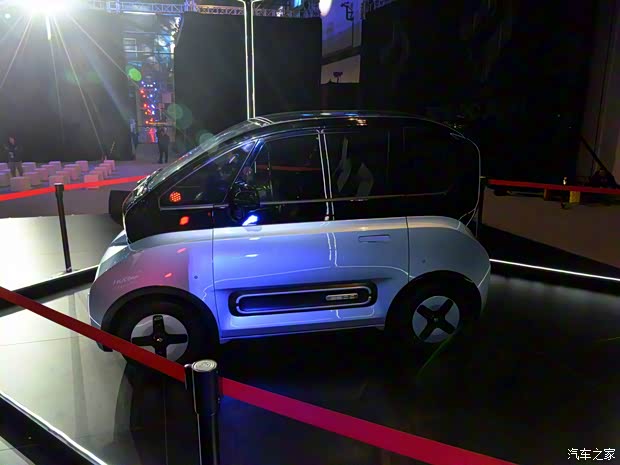 上汽通用五菱 新寶駿E300 2020款 基本型