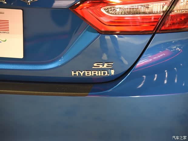 丰田(进口) 凯美瑞(海外) 2020款 SE Hybrid 丰田(进口) 凯美瑞(海外) 2020款 SE Hybrid