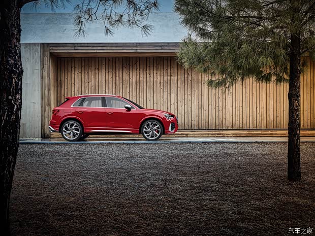 Audi Sport 奧迪RS Q3 2020款 基本型 Audi Sport 奧迪RS Q3 2020款 基本型