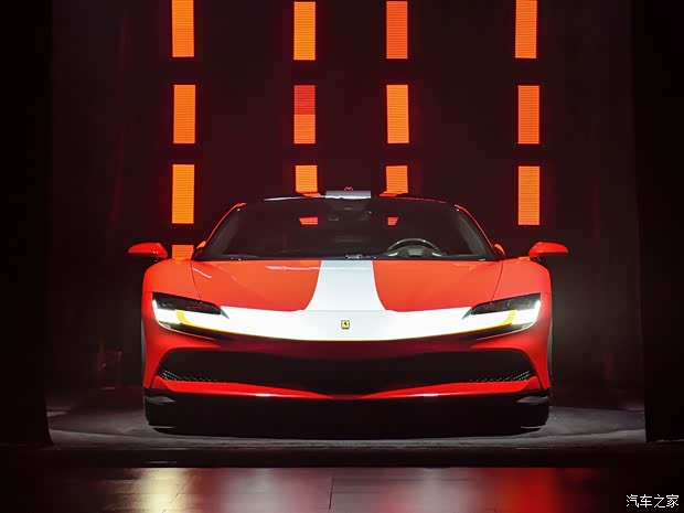 法拉利 SF90 Stradale 2020款 3.9T 标准版