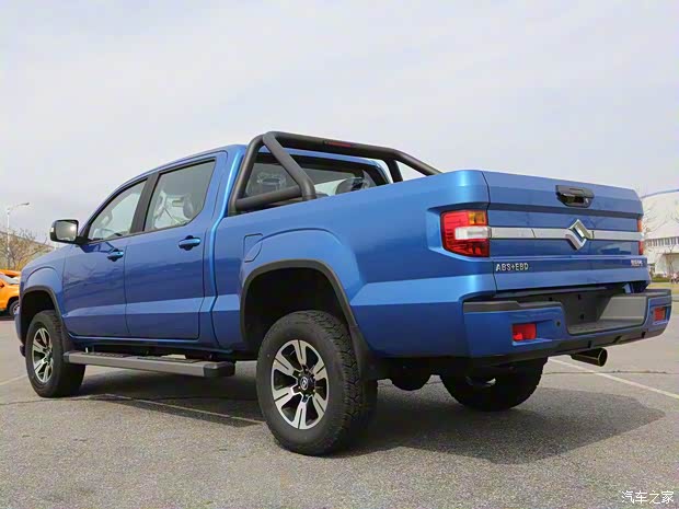 曙光汽車(chē) 黃海N7 2019款 2.4T汽油手動(dòng)兩驅(qū)運(yùn)動(dòng)版4K22D4T 曙光汽車(chē) 黃海N7 2019款 2.4T汽油手動(dòng)兩驅(qū)運(yùn)動(dòng)版4K22D4T