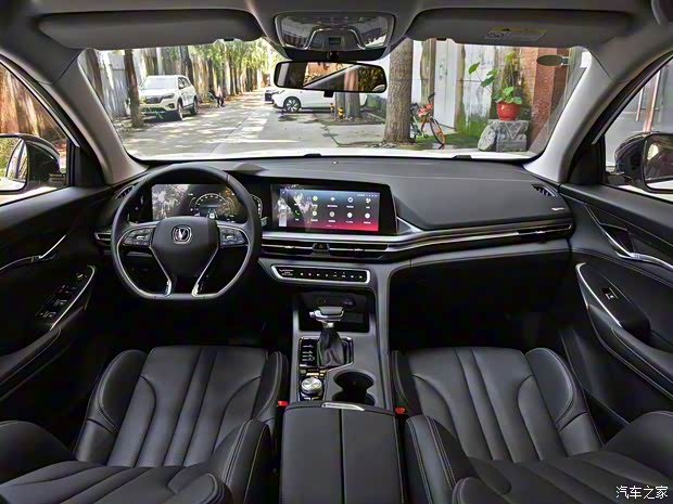 长安汽车 长安CS75 PLUS 2020款 1.5T 自动尊贵型 长安汽车 长安CS75 PLUS 2020款 1.5T 自动尊贵型
