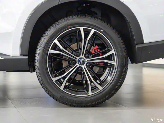 比亚迪 宋PLUS 2020款 1.5T 自动旗舰型