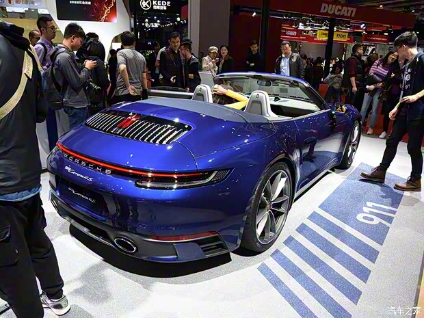 保时捷 保时捷911 2019款 Carrera 4S Cabriolet 3.0T