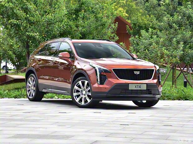 上汽通用凱迪拉克 凱迪拉克XT4 2018款 運動版 28T 高配型