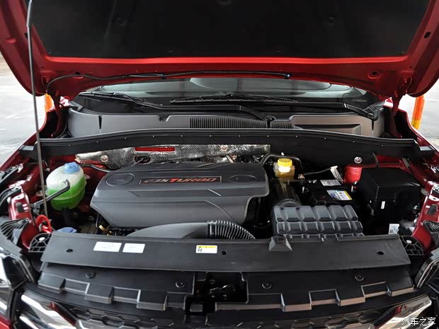 广汽乘用车 传祺GS4 2018款 235T DCT两驱豪华智联百万纪念版