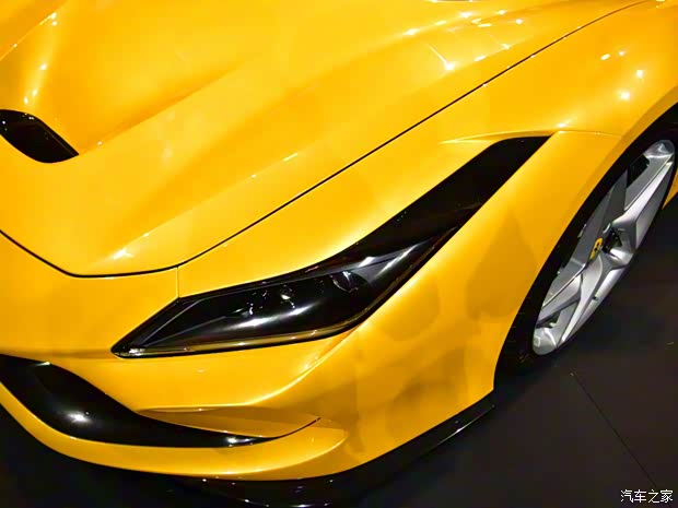 法拉利 法拉利F8 2020款 Spider 3.9T V8