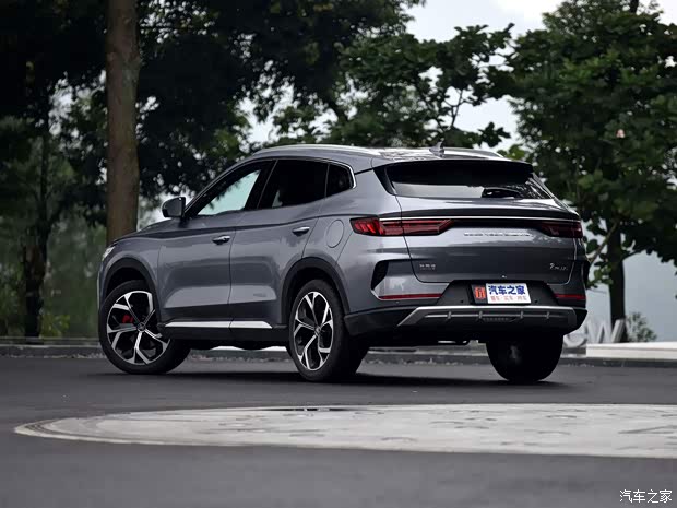 比亚迪 宋PLUS 2020款 1.5T 自动旗舰PLUS 比亚迪 宋PLUS 2020款 1.5T 自动旗舰PLUS