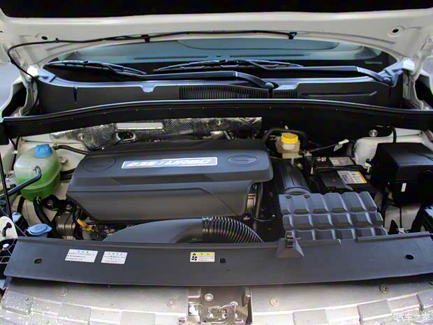 廣汽乘用車 傳祺GS4 2018款 235T 自動四驅(qū)豪華智聯(lián)百萬紀念版