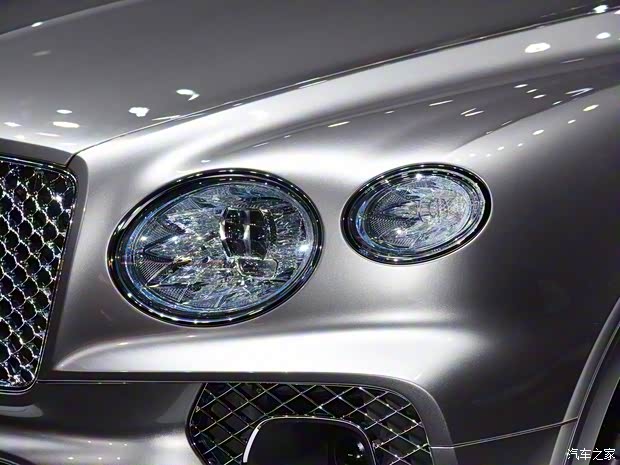 宾利 添越 2021款 4.0T V8 First Edition 限量版