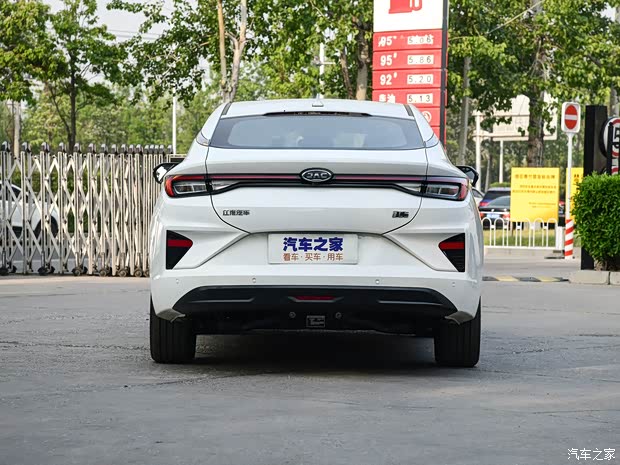 江淮汽车 江淮iC5 2020款 豪华都市版 江淮汽车 江淮iC5 2020款 豪华都市版