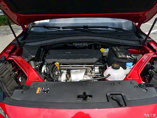 上汽集团 名爵HS 2019款 30T 自动两驱Trophy超燃版 国VI 上汽集团 名爵HS 2019款 30T 自动两驱Trophy超燃版 国VI