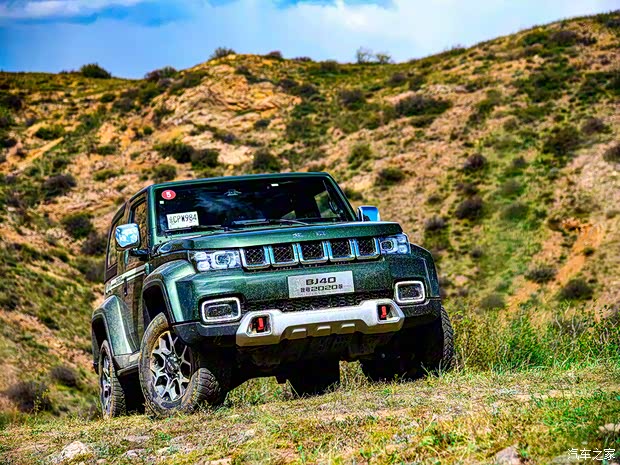 北京越野 北京BJ40 2020款 2.0T 自動四驅(qū)致敬2020版至尊型