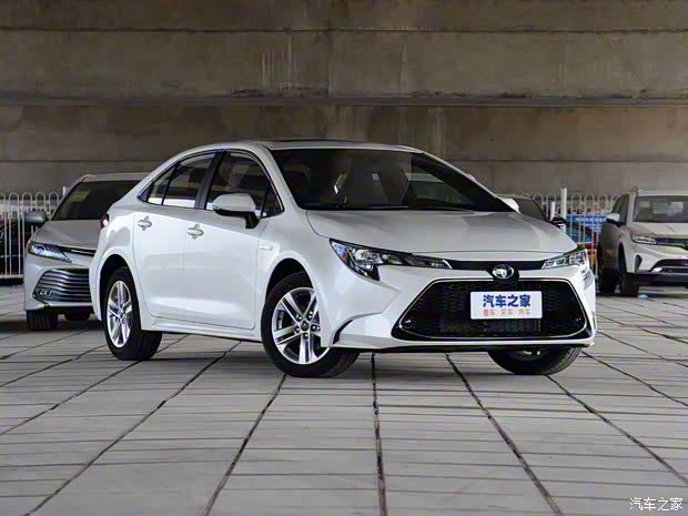 广汽丰田 雷凌 2019款 双擎 1.8H CVT豪华版 国V 广汽丰田 雷凌 2019款 双擎 1.8H CVT豪华版 国V