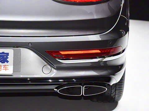 2021款 4.0T V8 First Edition 限量版 2021款 4.0T V8 First Edition 限量版