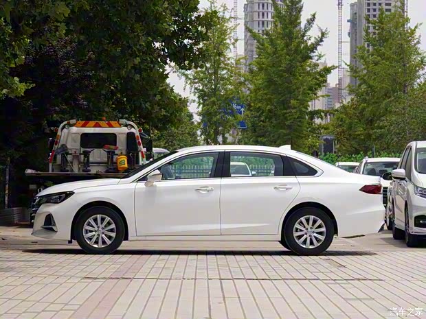 廣汽乘用車(chē) 傳祺GA6 2019款 270T 自動(dòng)精英版 廣汽乘用車(chē) 傳祺GA6 2019款 270T 自動(dòng)精英版