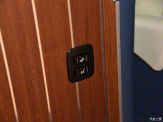 江鈴福特 途睿歐 2018款 2.0T 自動(dòng)行政版