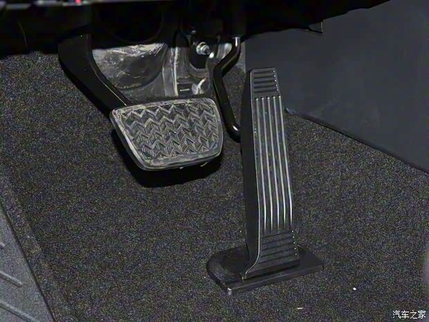 广汽丰田 威兰达 2020款 2.0L CVT两驱尊贵版 广汽丰田 威兰达 2020款 2.0L CVT两驱尊贵版