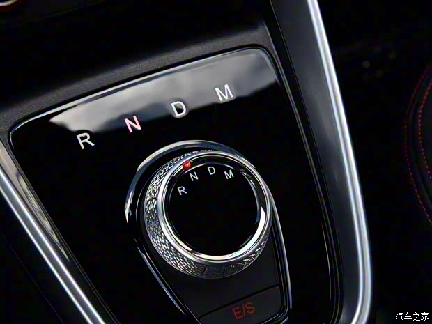 上汽通用五菱 宝骏510 2019款 1.5L 自动尊享型 上汽通用五菱 宝骏510 2019款 1.5L 自动尊享型