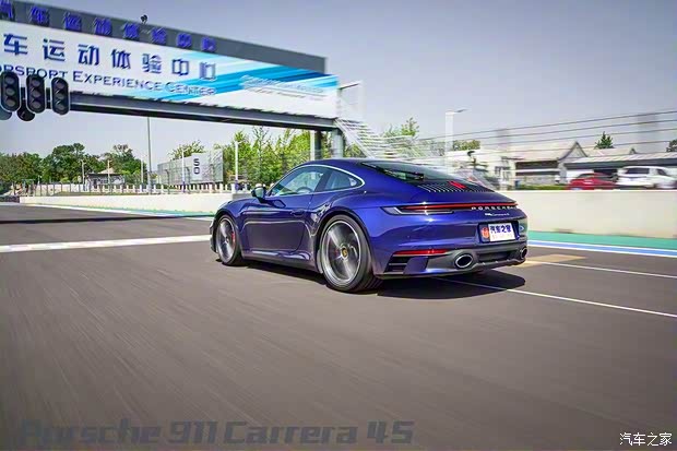 保时捷 保时捷911 2019款 Carrera 4S 3.0T 保时捷 保时捷911 2019款 Carrera 4S 3.0T