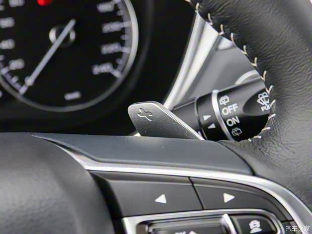 广汽乘用车 传祺GS5 2020款 270T 自动尊享版