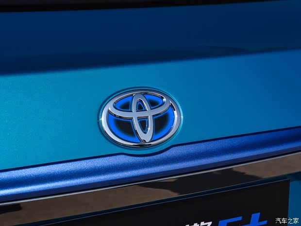 一汽丰田 卡罗拉双擎E+ 2019款 1.8L 旗舰版