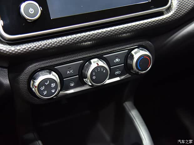 东风日产 劲客 2021款 1.5L XL CVT酷享版 东风日产 劲客 2021款 1.5L XL CVT酷享版