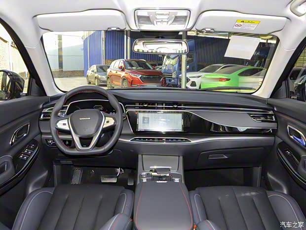 长安汽车 长安欧尚X7 2021款 1.5T 人脸识别全自动泊车太空逍遥版 长安汽车 长安欧尚X7 2021款 1.5T 人脸识别全自动泊车太空逍遥版