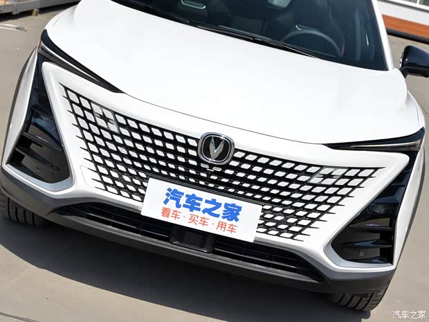 長(zhǎng)安汽車 長(zhǎng)安UNI-T 2020款 1.5T 旗艦型