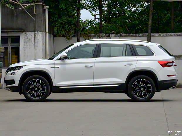 上汽斯柯達(dá) 柯迪亞克 2019款 改款 TSI330 7座兩驅(qū)豪華優(yōu)享版 國(guó)VI