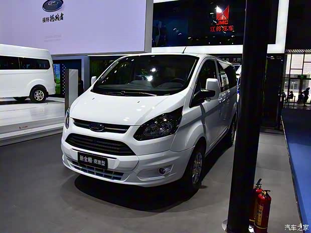 江鈴福特 全順 2019款 2.0T柴油多功能商用車(chē)短軸低頂6座國(guó)VI