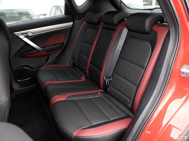 吉利汽车 缤越 2020款 PRO 260T DCT Battle