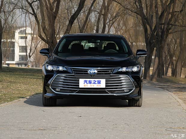 一汽丰田 亚洲龙 2019款 2.5L 混动版