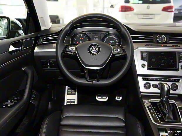 大眾(進(jìn)口) 蔚攬 2016款 380TSI 四驅(qū)拓行版 大眾(進(jìn)口) 蔚攬 2016款 380TSI 四驅(qū)拓行版