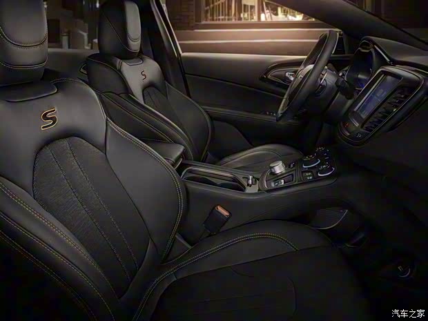 克萊斯勒(進口) 克萊斯勒200 2016款 S Alloy Edition 克萊斯勒(進口) 克萊斯勒200 2016款 S Alloy Edition