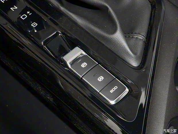 上汽通用五菱 宝骏Valli 2021款 1.5T CVT伊犁牧场