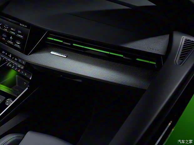 Audi Sport 奧迪RS 3 2022款 RS 3 Sedan 歐洲版