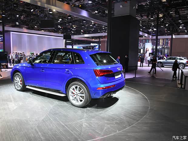 一汽-大众奥迪 奥迪Q5L 2021款 45T 甄选动感型 一汽-大众奥迪 奥迪Q5L 2021款 45T 甄选动感型