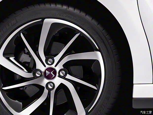 雪鐵龍(進口) DS 3 2016款 GIVENCHY EDITION