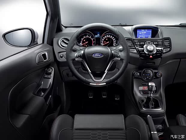 福特(進(jìn)口) 嘉年華(進(jìn)口) 2016款 ST 200