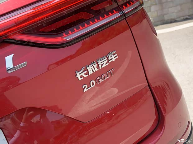 長(zhǎng)城汽車 哈弗H6 2021款 國(guó)潮版 2.0GDIT 自動(dòng)冠軍版