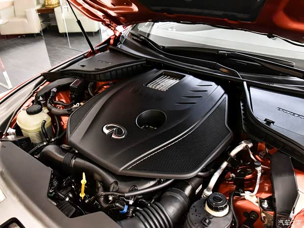 英菲尼迪(进口) 英菲尼迪Q60 2017款 2.0T 标准型