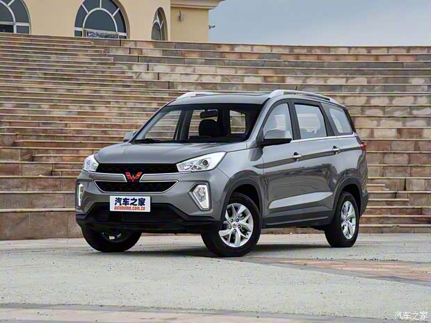 上汽通用五菱 五菱宏光S3 2018款 1.5T 手動(dòng)舒適型