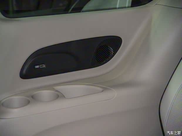 克萊斯勒(進(jìn)口) 大捷龍PHEV(進(jìn)口) 2018款 3.6L 插電混動版