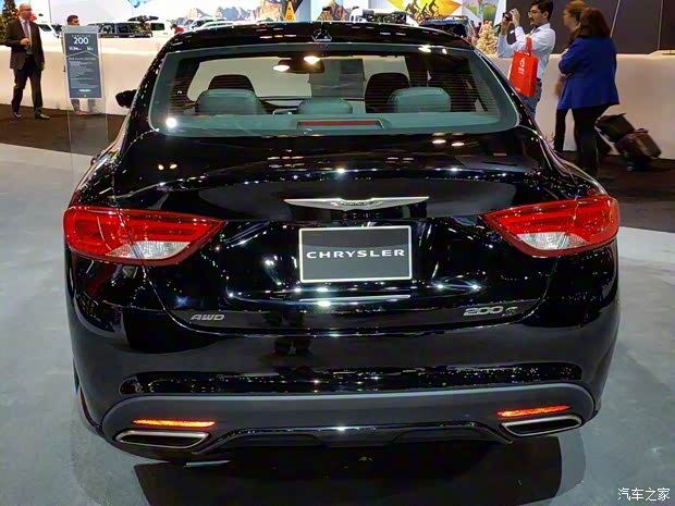 克萊斯勒(進口) 克萊斯勒200 2016款 S Alloy Edition 克萊斯勒(進口) 克萊斯勒200 2016款 S Alloy Edition