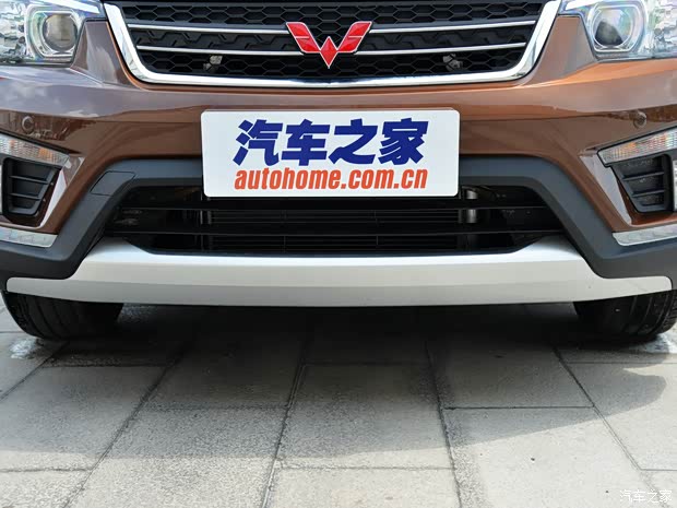 上汽通用五菱 五菱宏光 2016款 1.5L S1尊享型