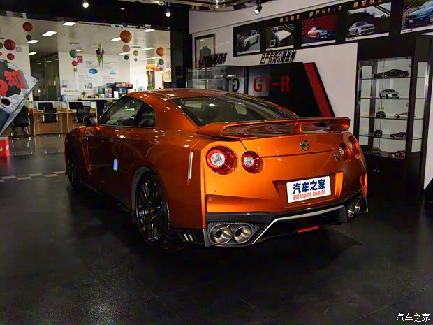 日产(进口) 日产GT-R 2017款 3.8T 旗舰版 日产(进口) 日产GT-R 2017款 3.8T 旗舰版